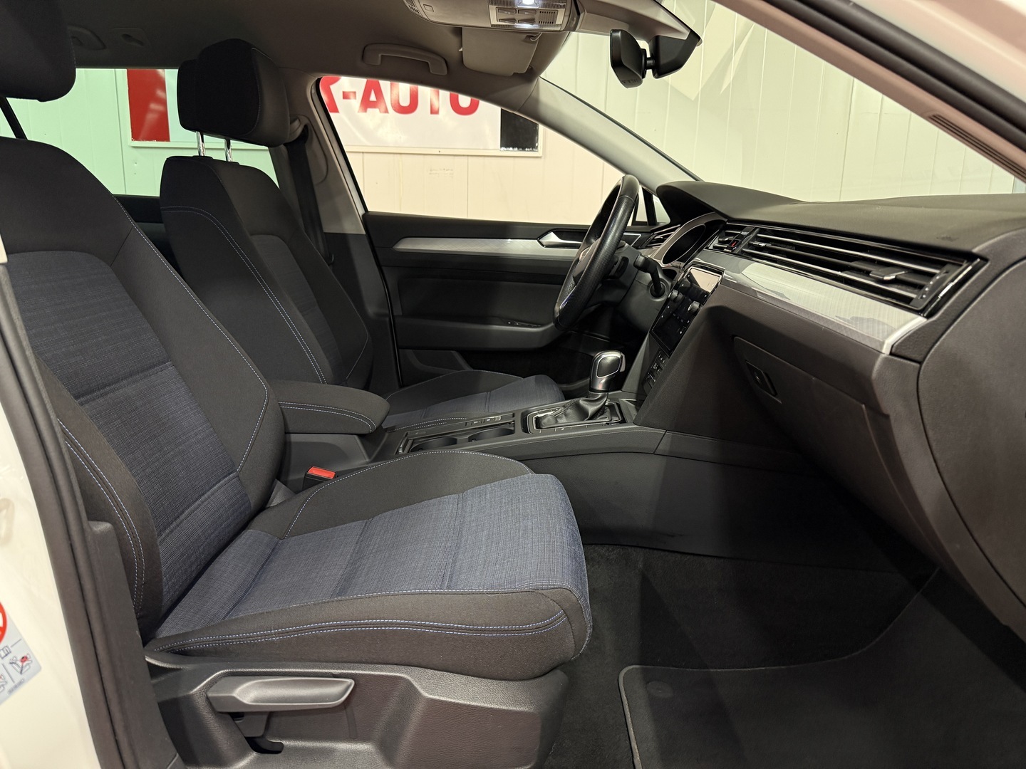 VOLKSWAGEN Passat 2021