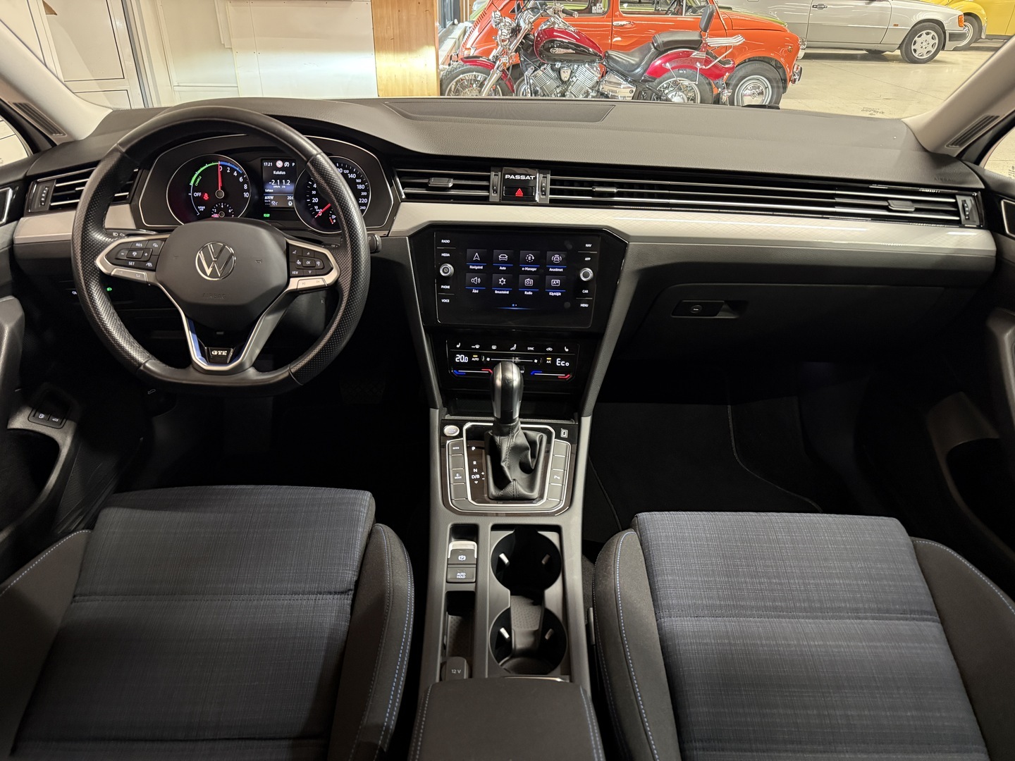 VOLKSWAGEN Passat 2021
