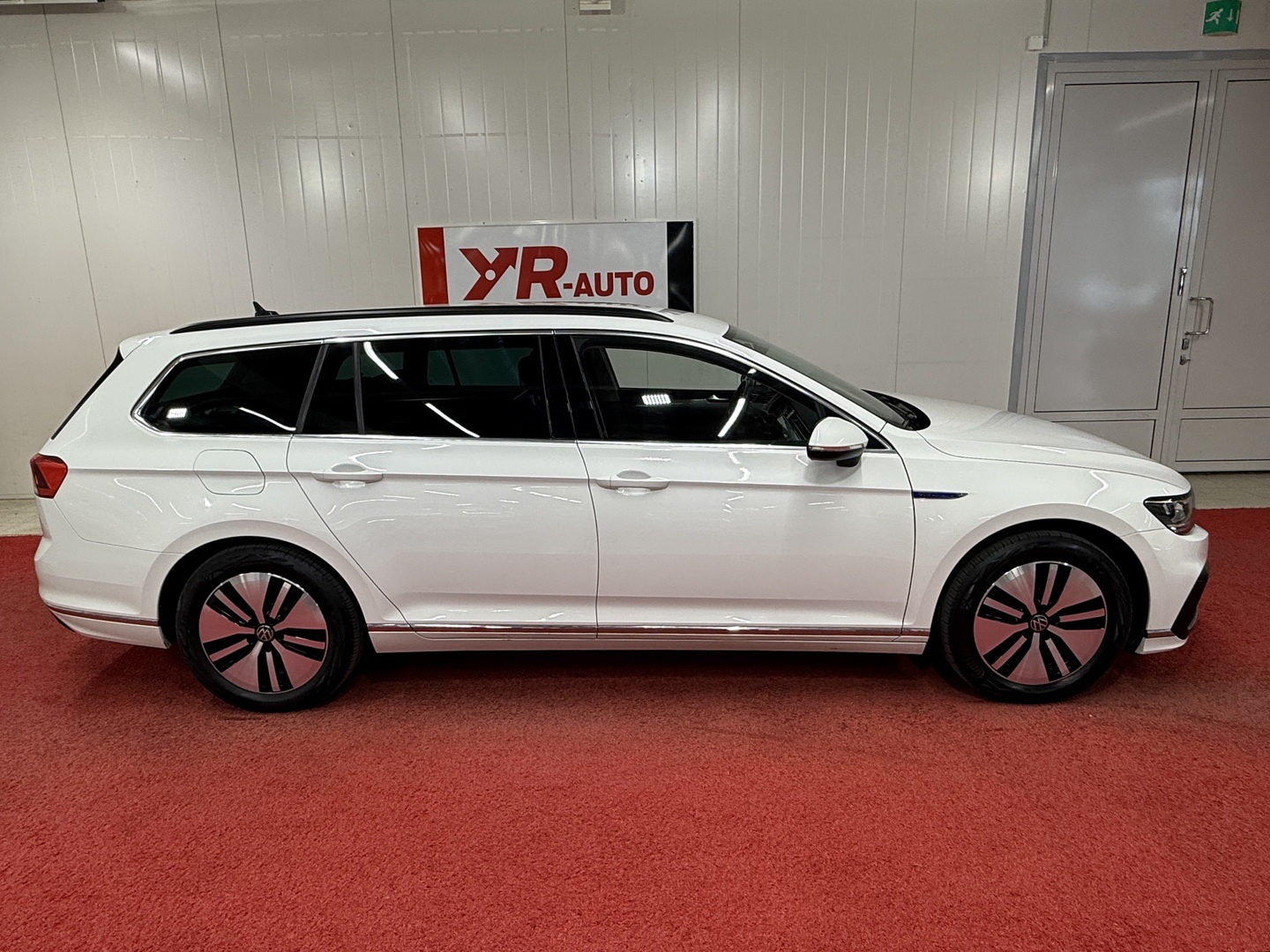 VOLKSWAGEN Passat 2021