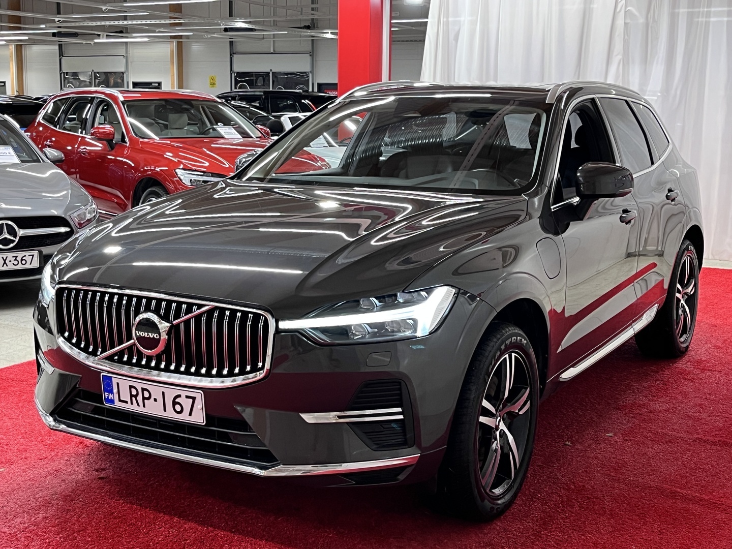 VOLVO XC60 2023