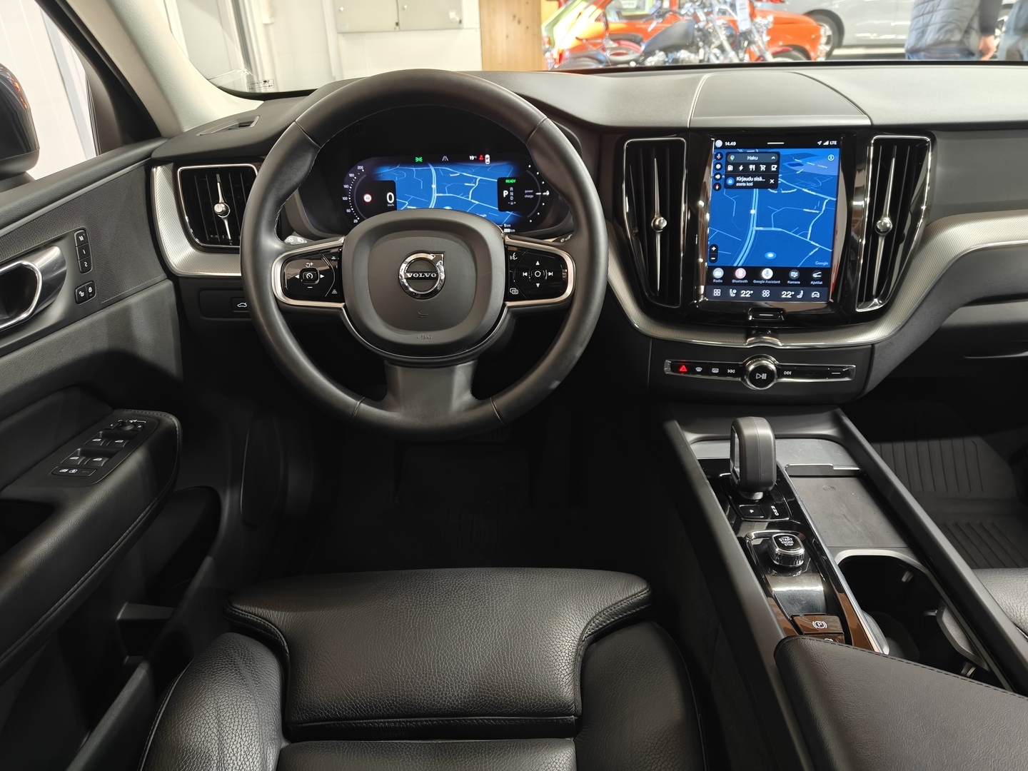 VOLVO XC60 19
