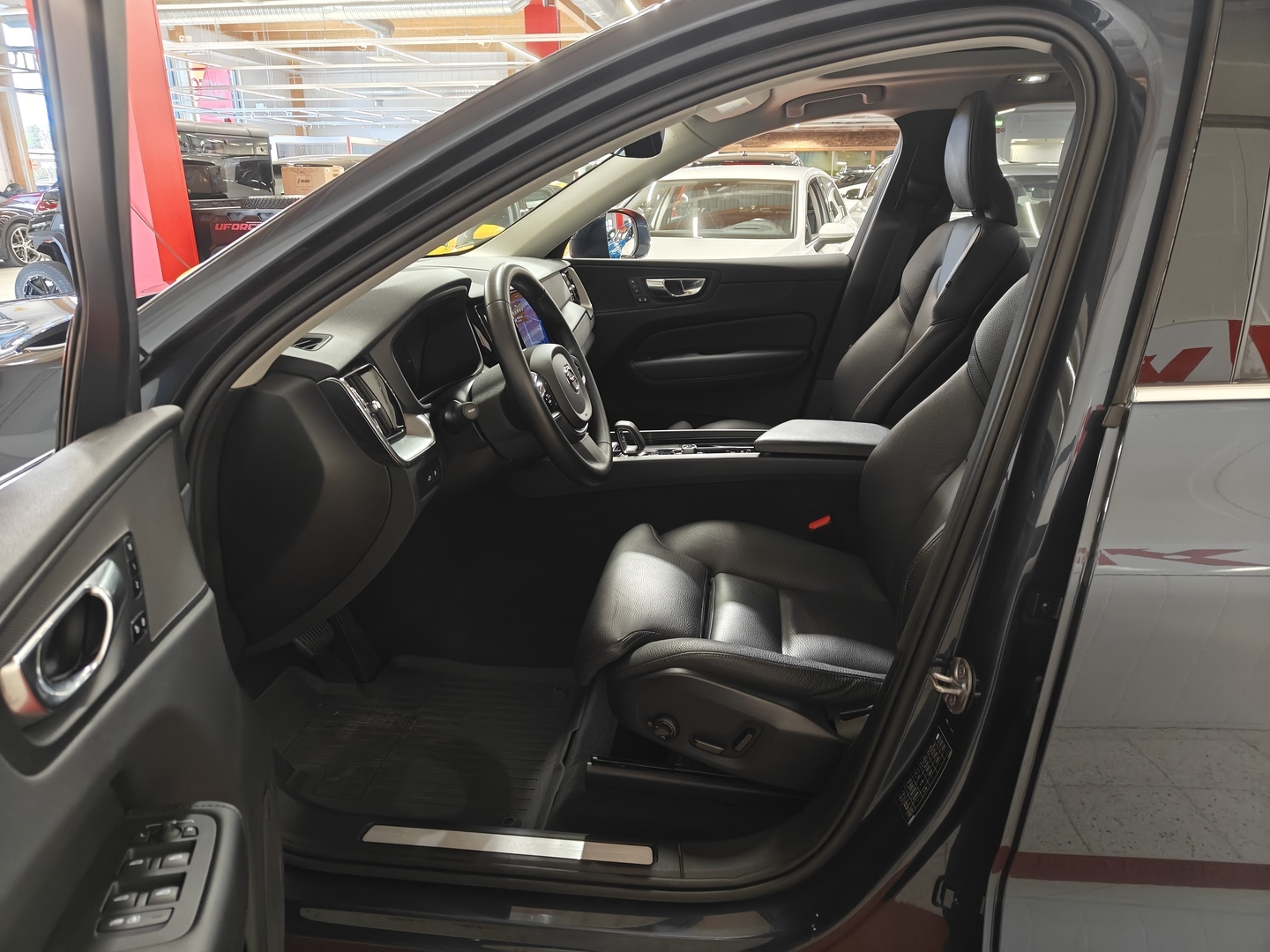 VOLVO XC60 23