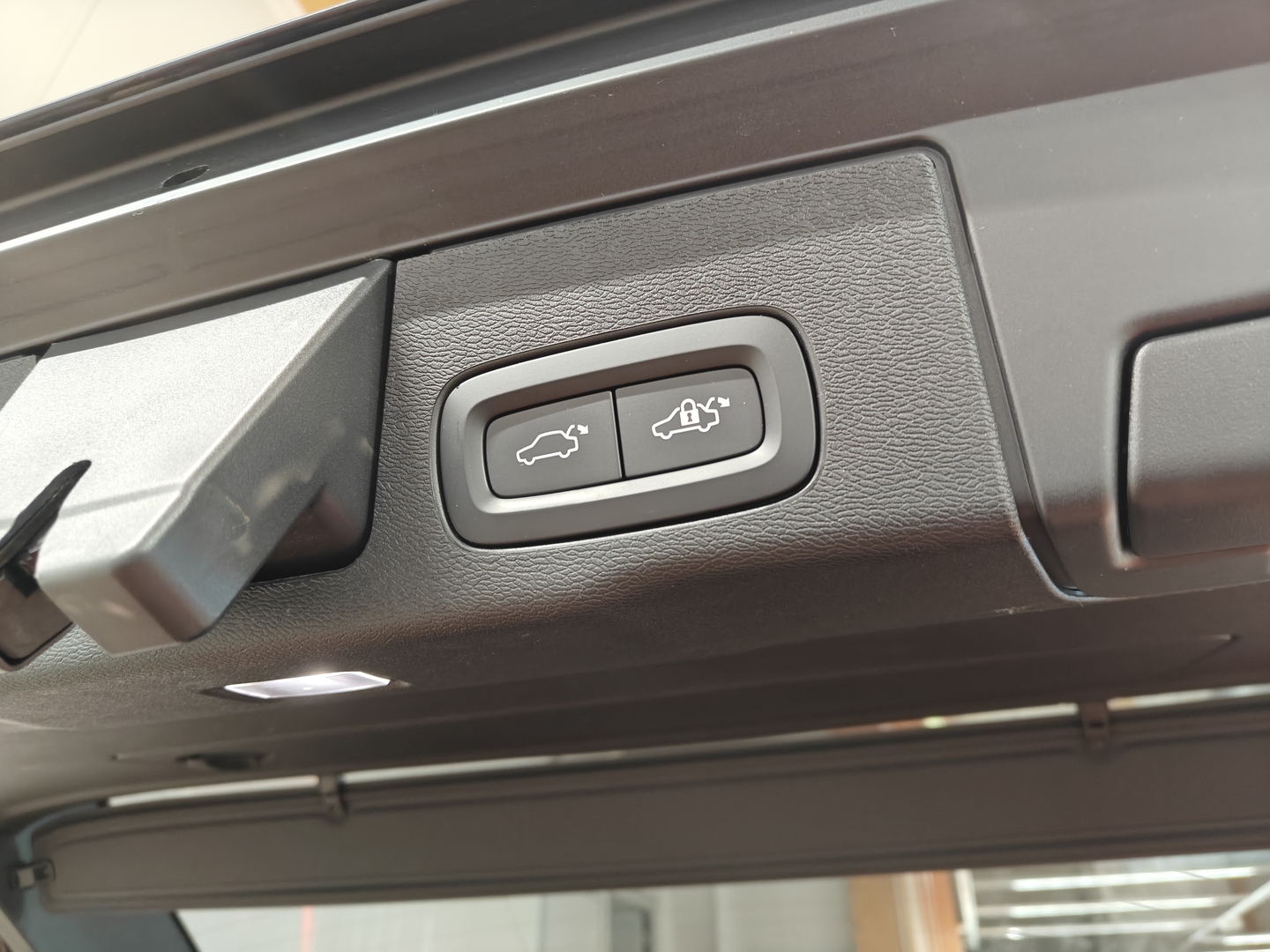 VOLVO XC60 6