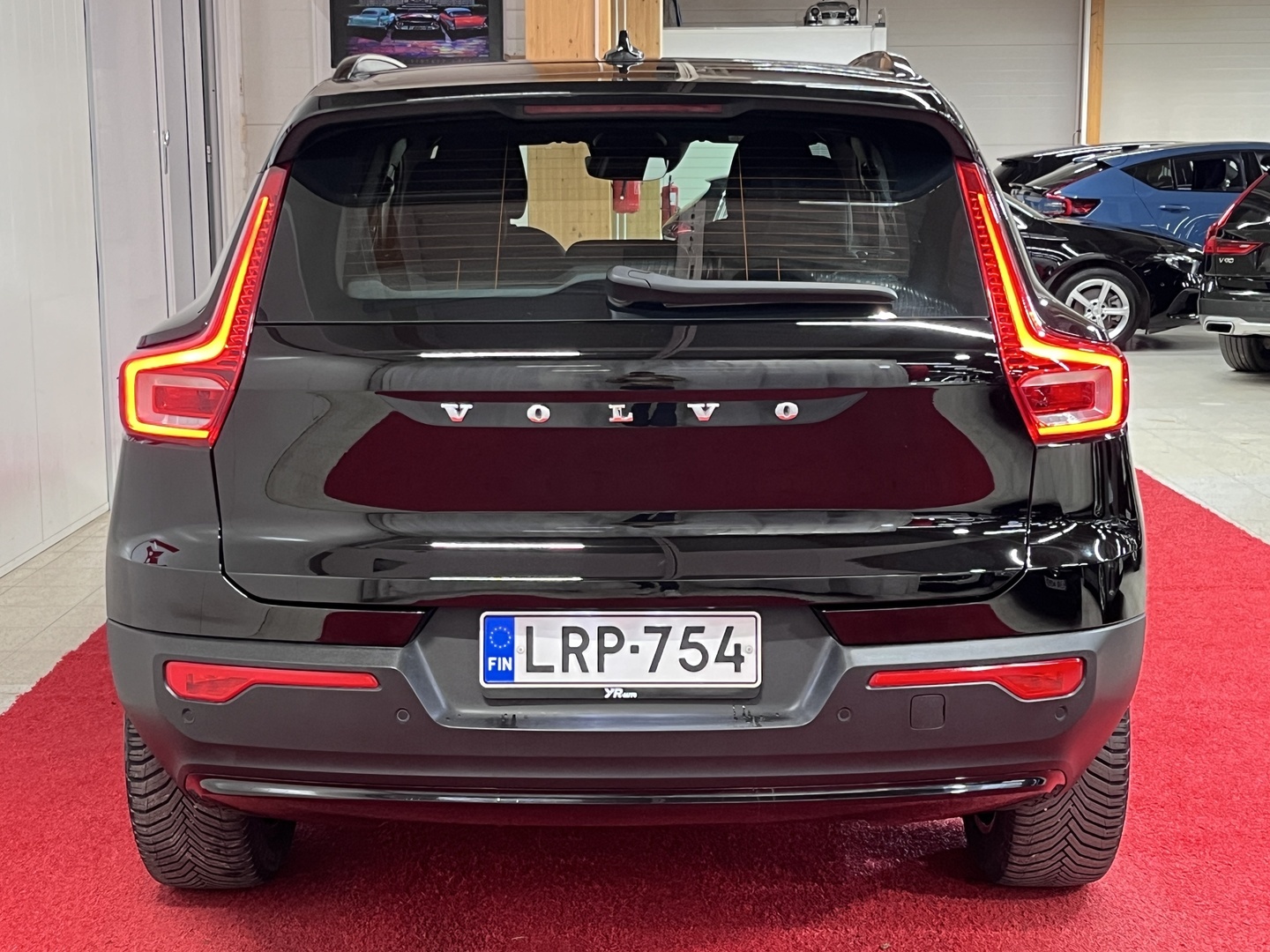 VOLVO XC40 2023