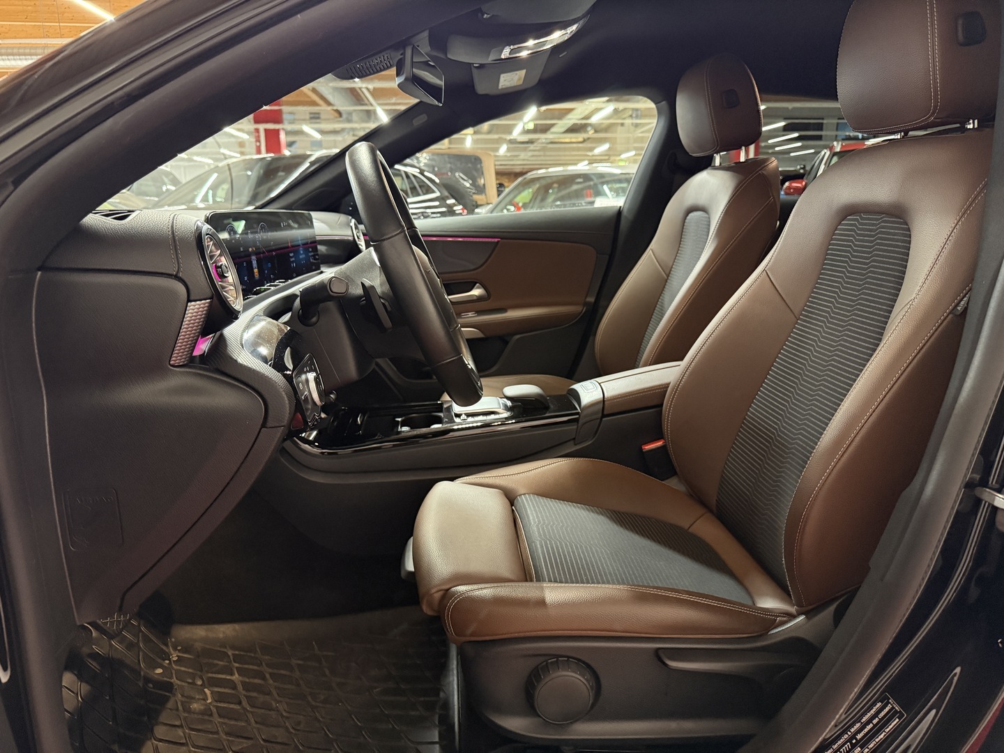 MERCEDES-BENZ CLA 2023