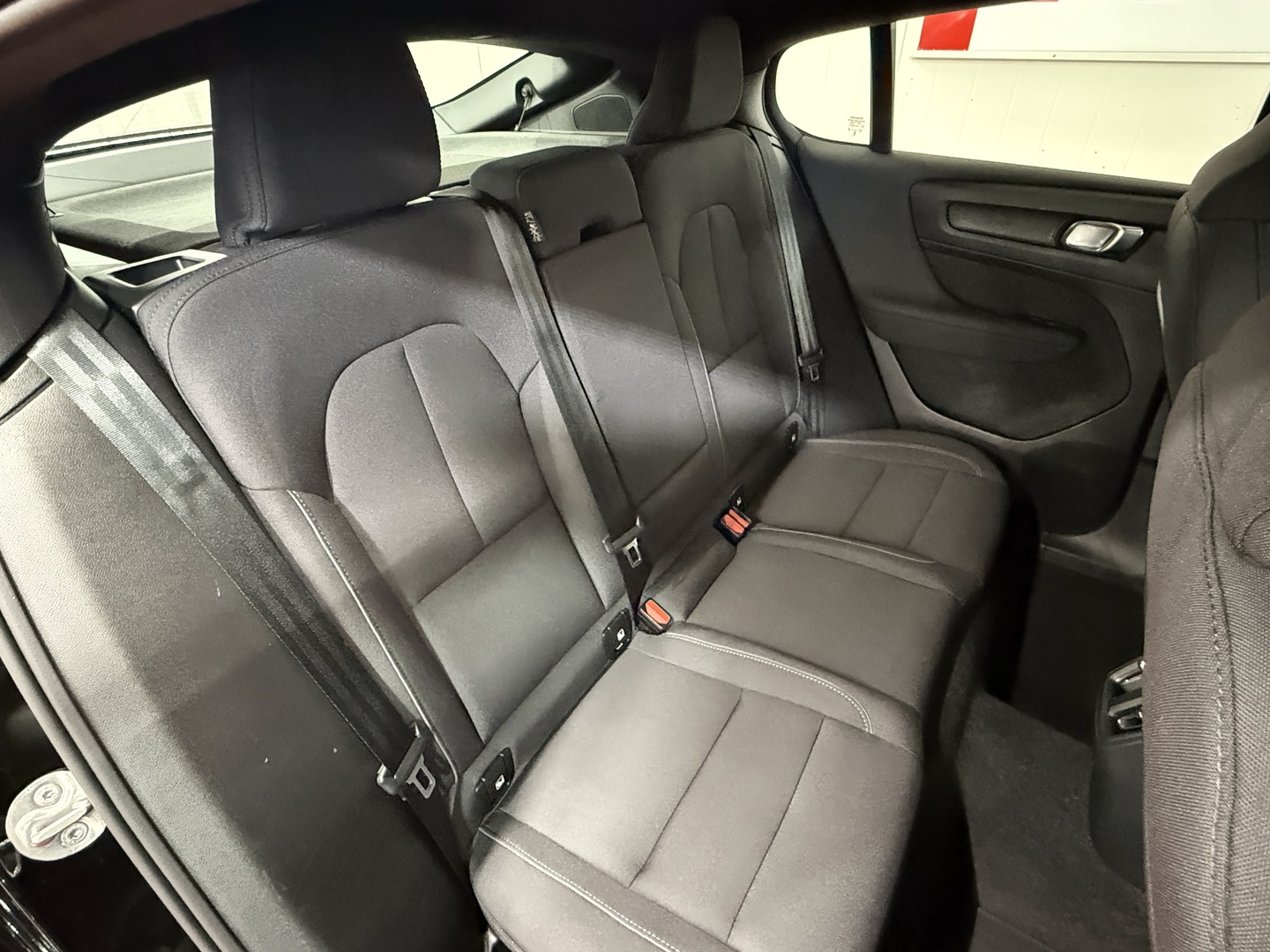 VOLVO C40 2023