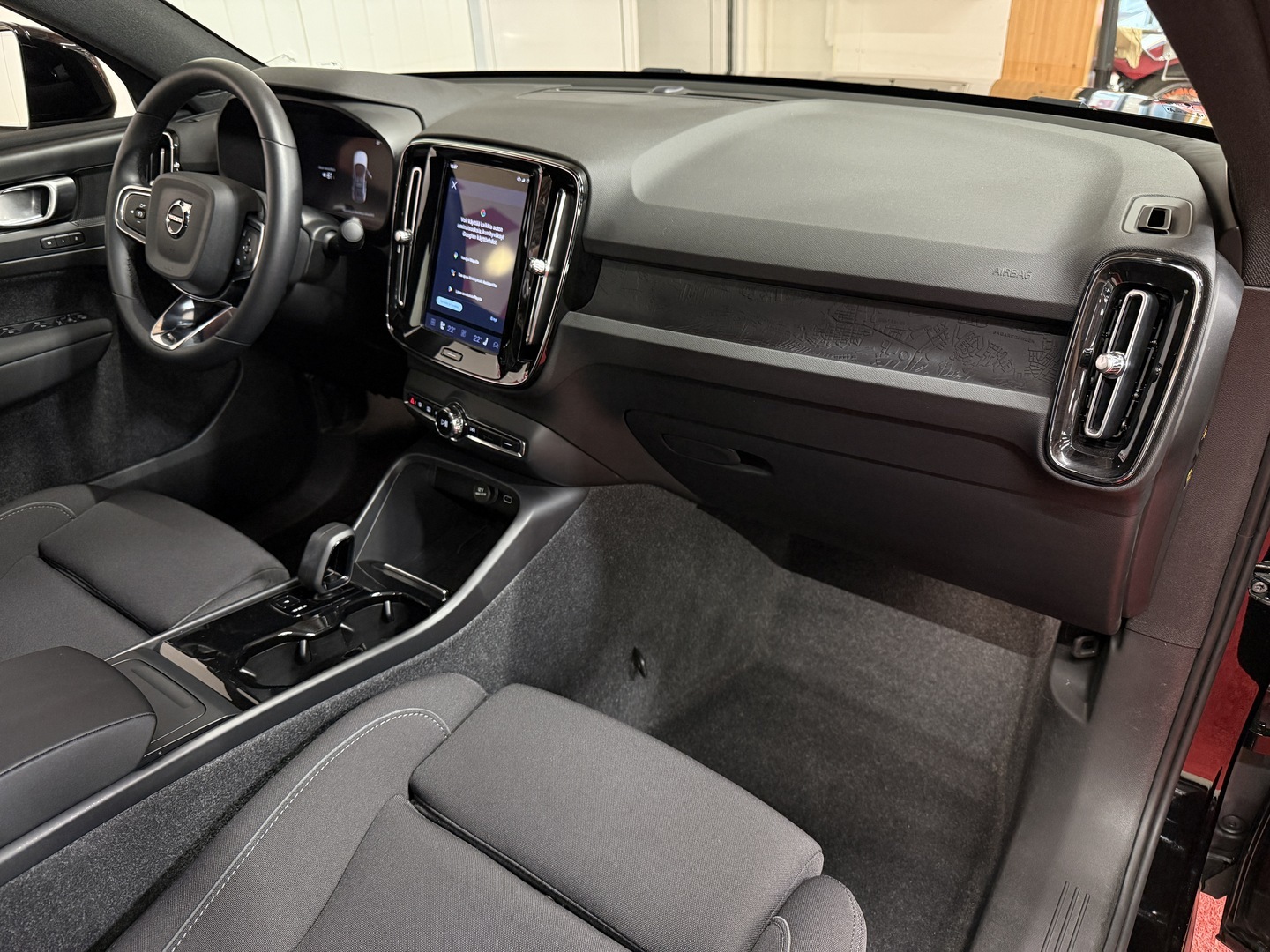 VOLVO C40 2023
