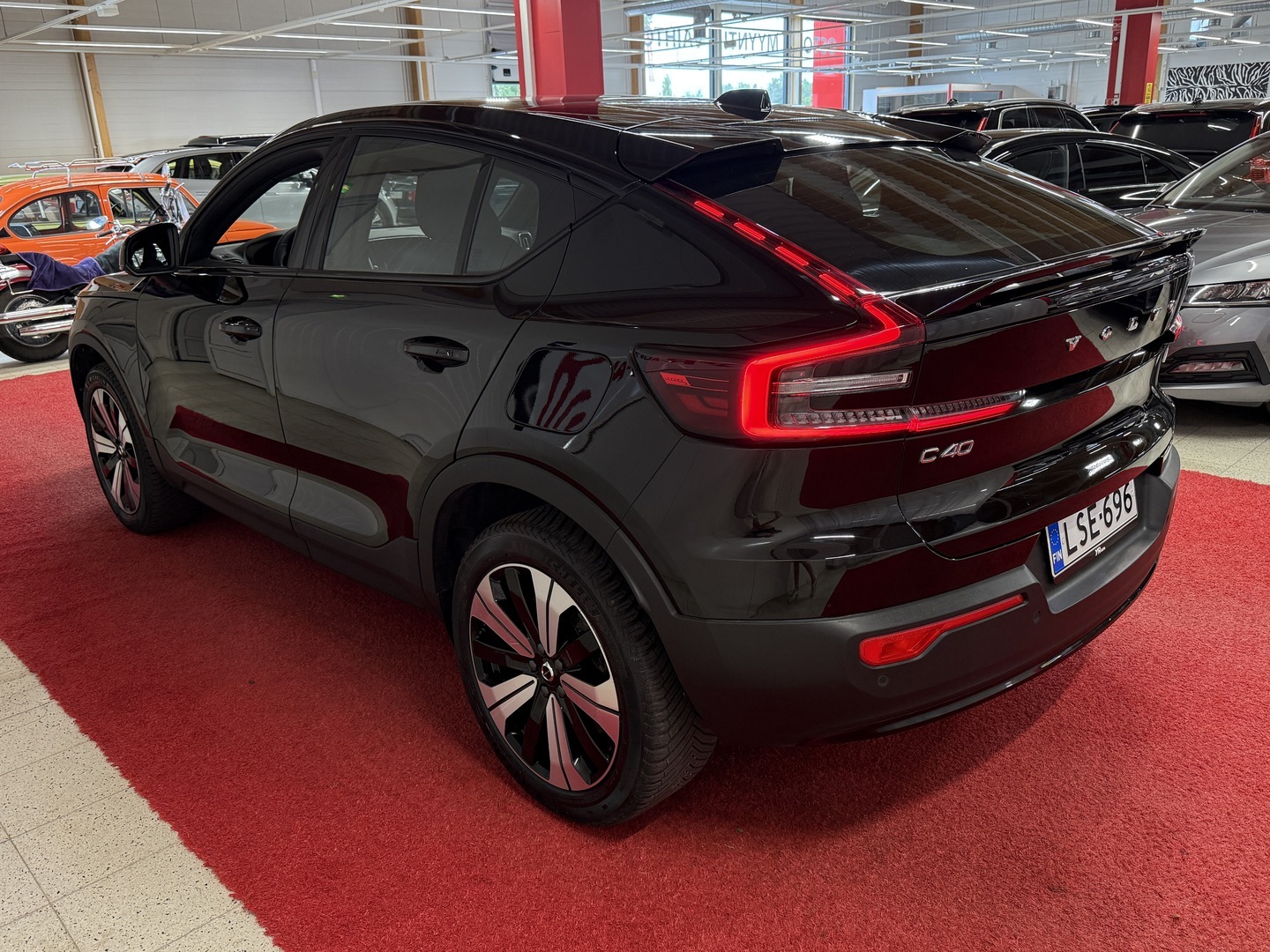 VOLVO C40 2023