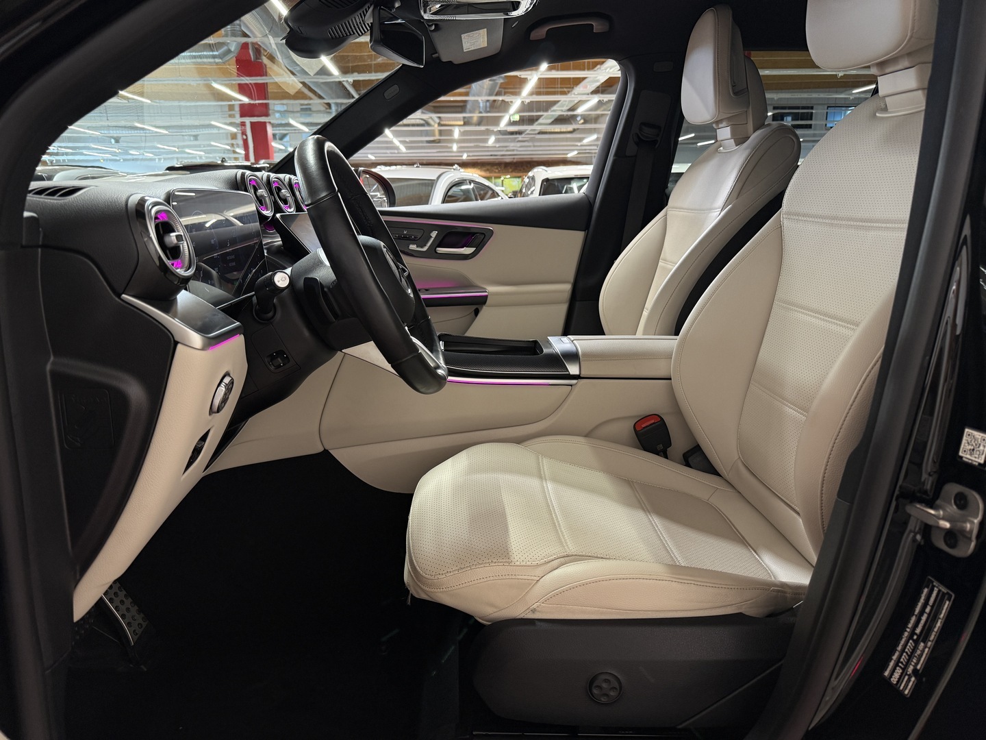 MERCEDES-BENZ GLC 2023