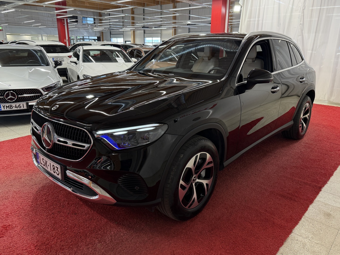 MERCEDES-BENZ GLC 2023