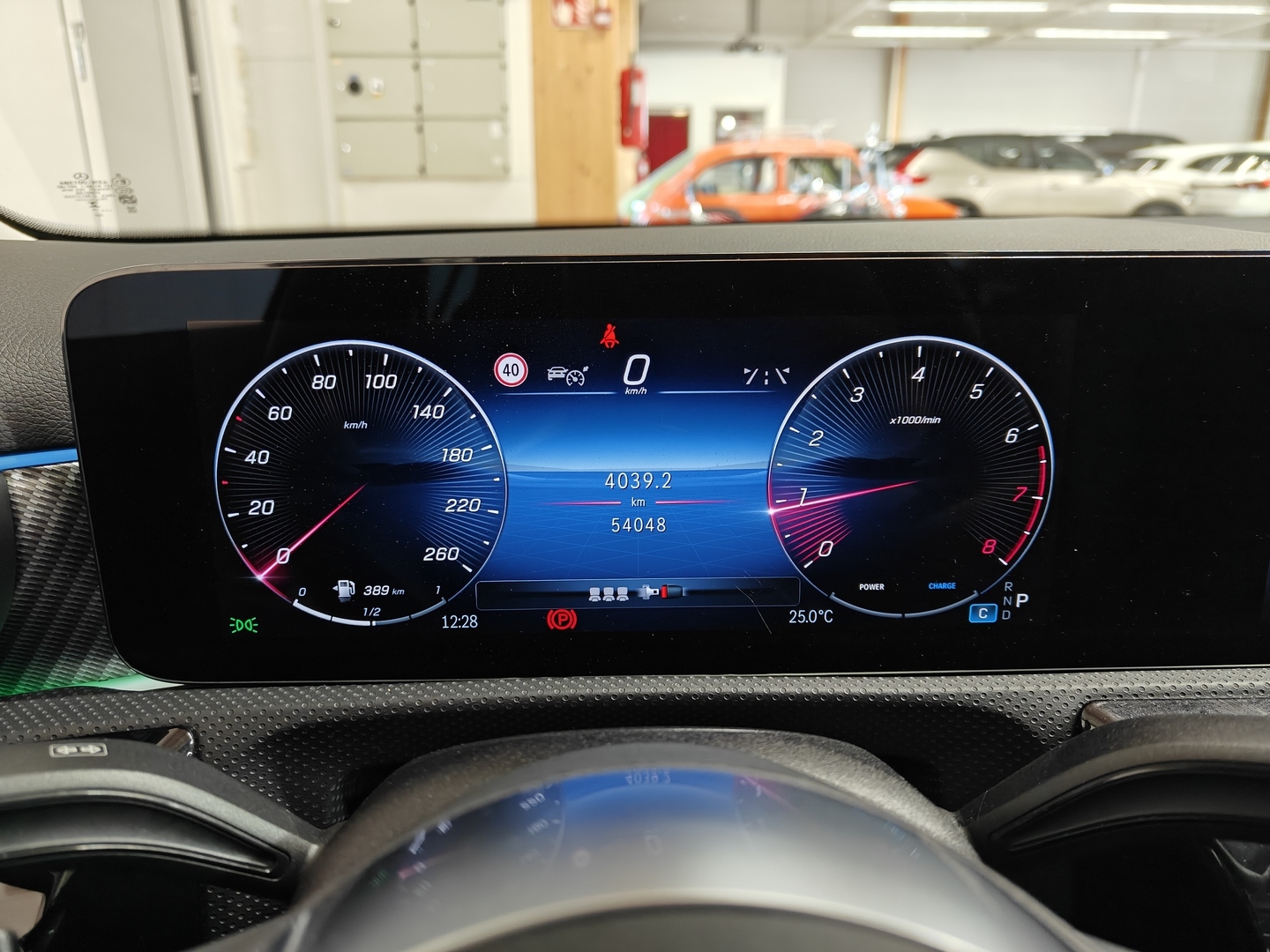 MERCEDES-BENZ A 2023