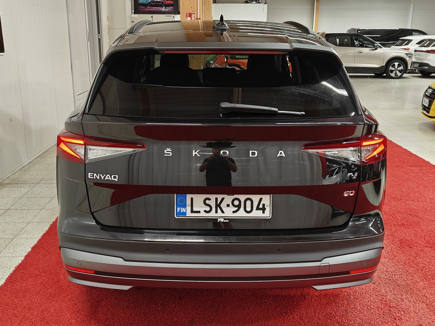 SKODA Enyaq 2023