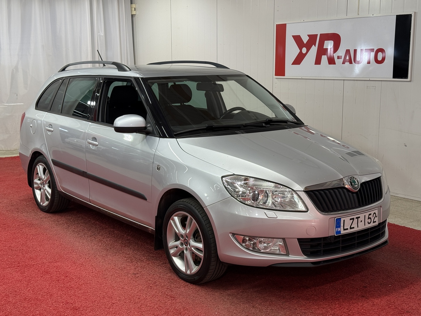 SKODA Fabia 2011