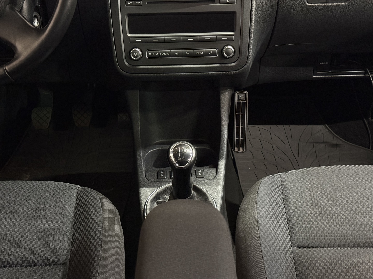 SKODA Fabia 2011