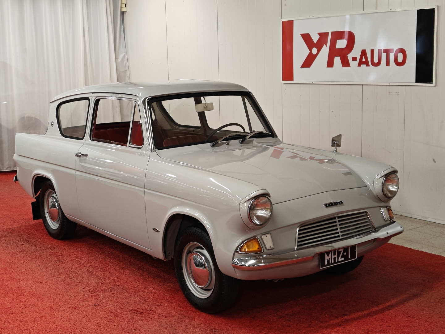FORD Anglia 1966