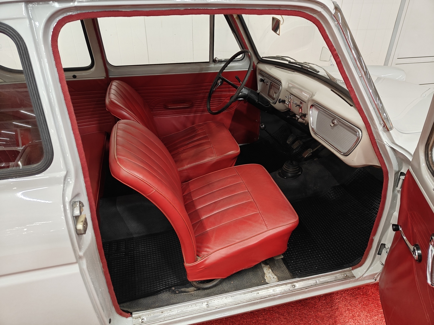 FORD Anglia 1966