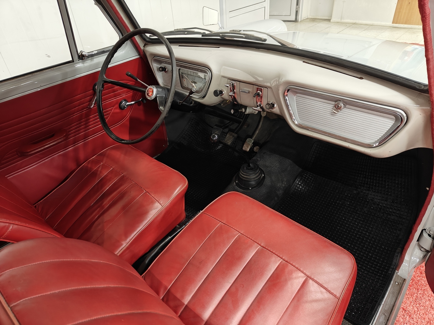 FORD Anglia 1966