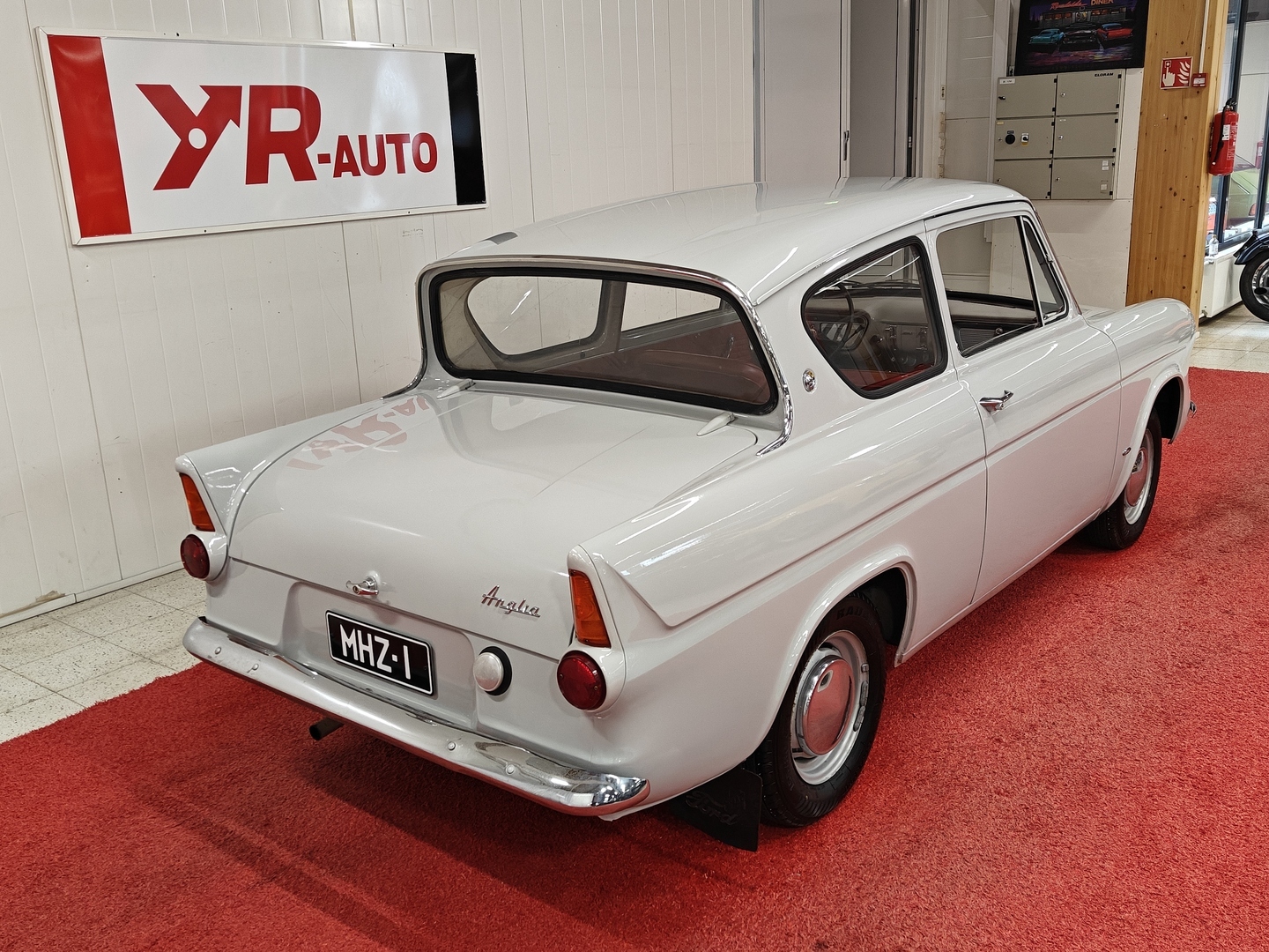 FORD Anglia 1966