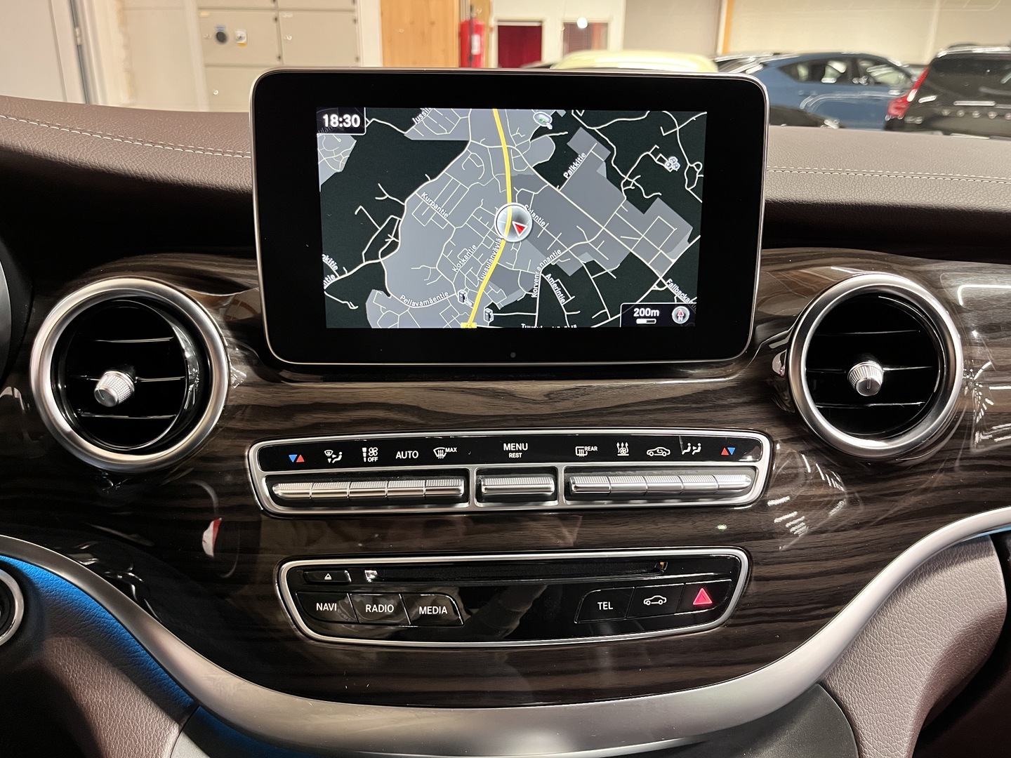 MERCEDES-BENZ V 2016