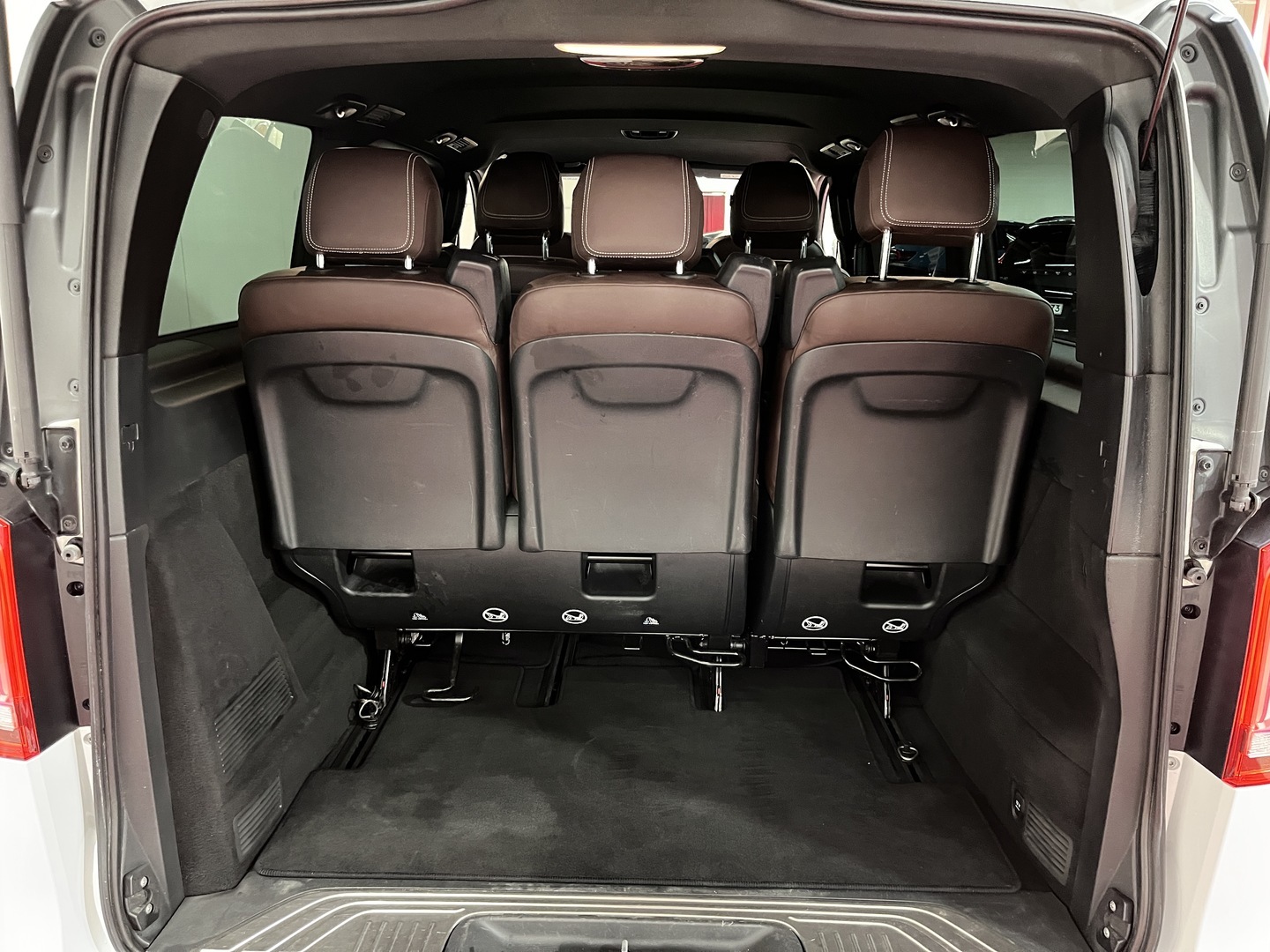 MERCEDES-BENZ V 2016