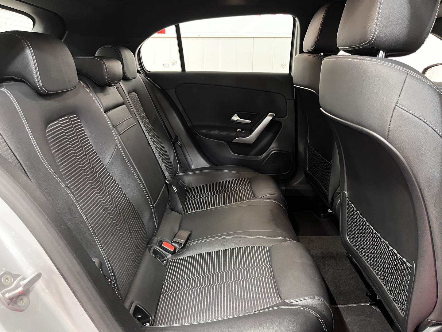 MERCEDES-BENZ A 2023