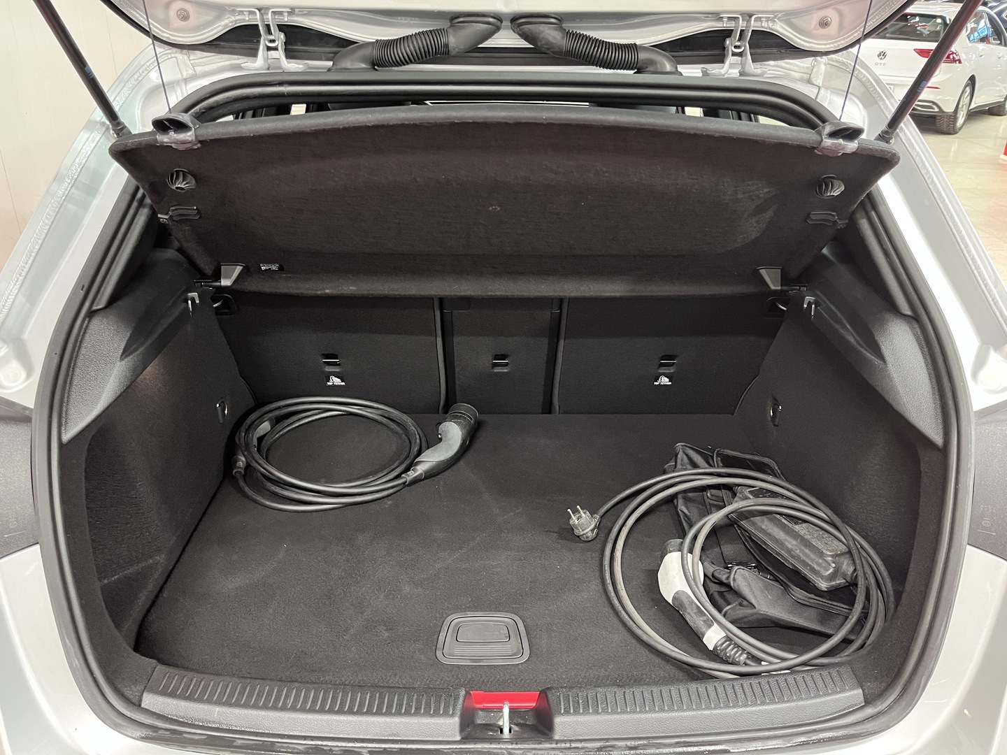 MERCEDES-BENZ A 2023