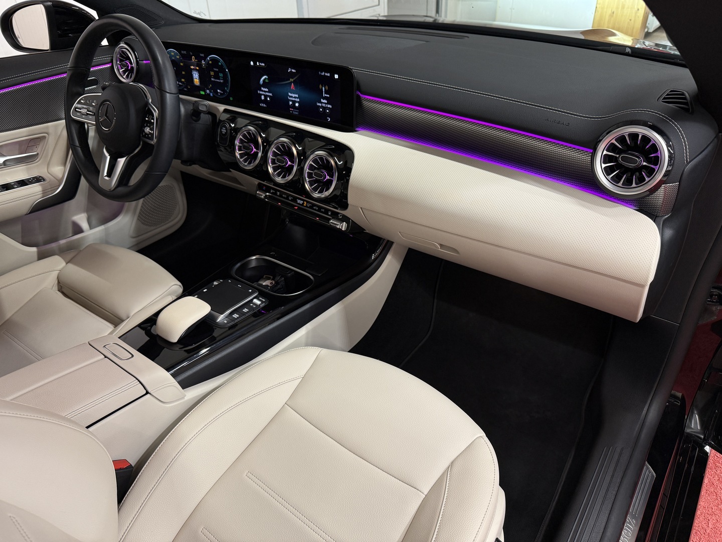 MERCEDES-BENZ CLA 2023