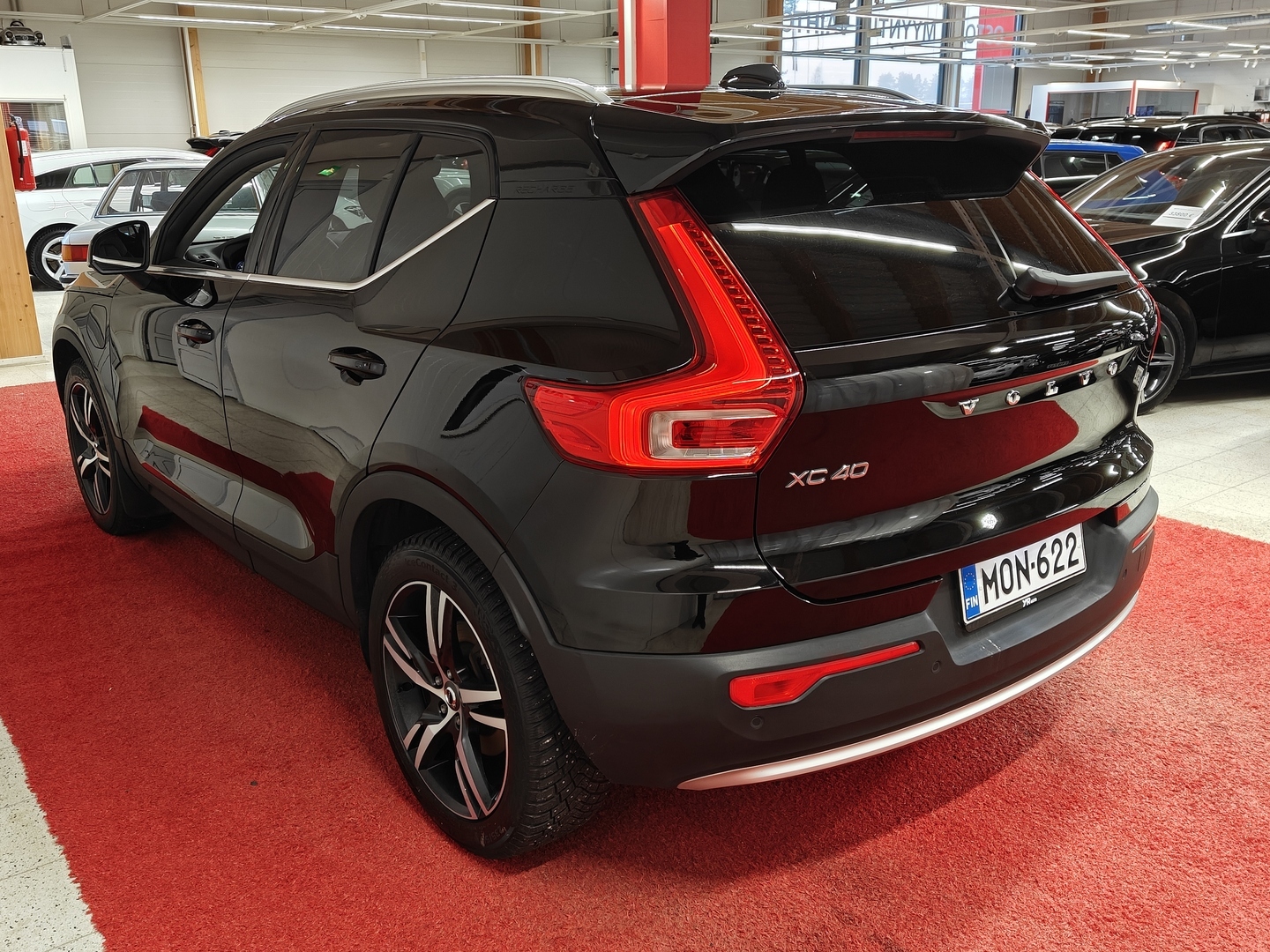 VOLVO XC40 2023