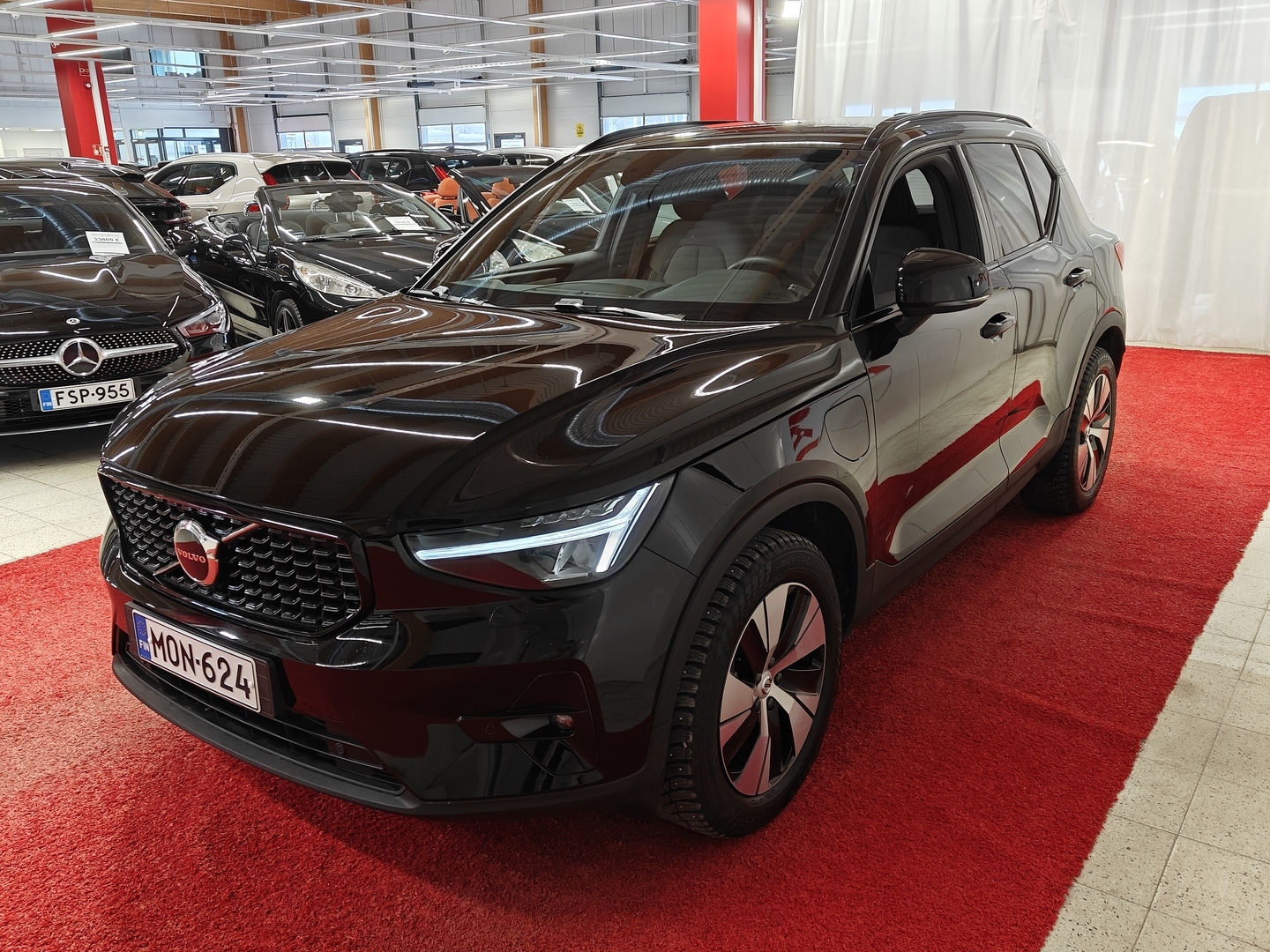 VOLVO XC40 2023