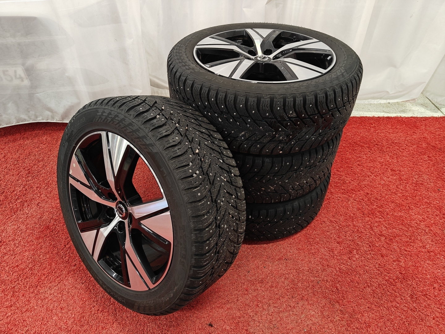 VOLVO XC40 2023