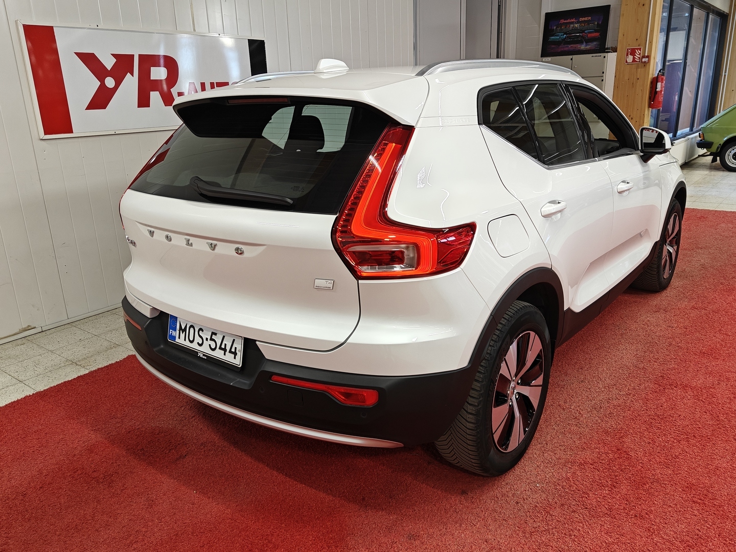 VOLVO XC40 2023