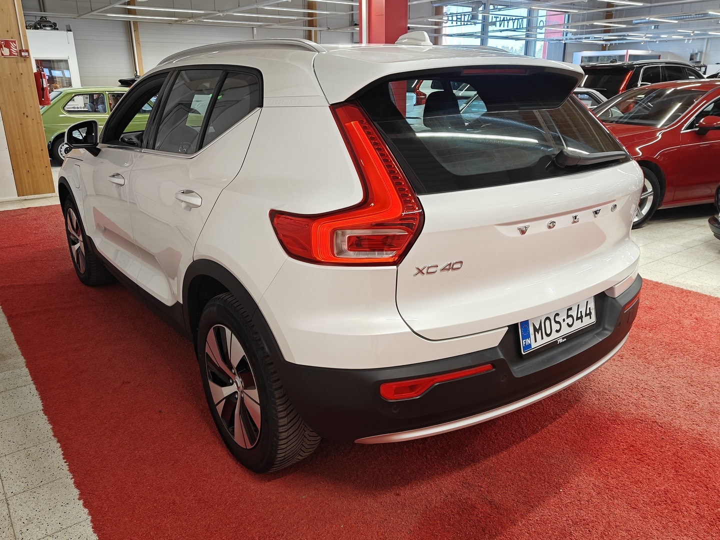 VOLVO XC40 2023