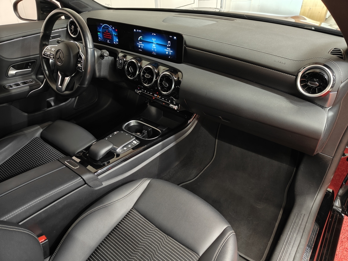 MERCEDES-BENZ CLA 2023