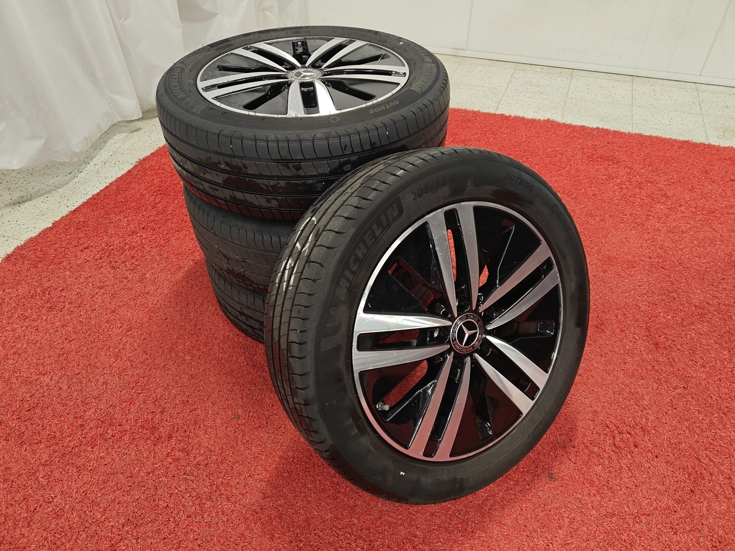 MERCEDES-BENZ A 2023