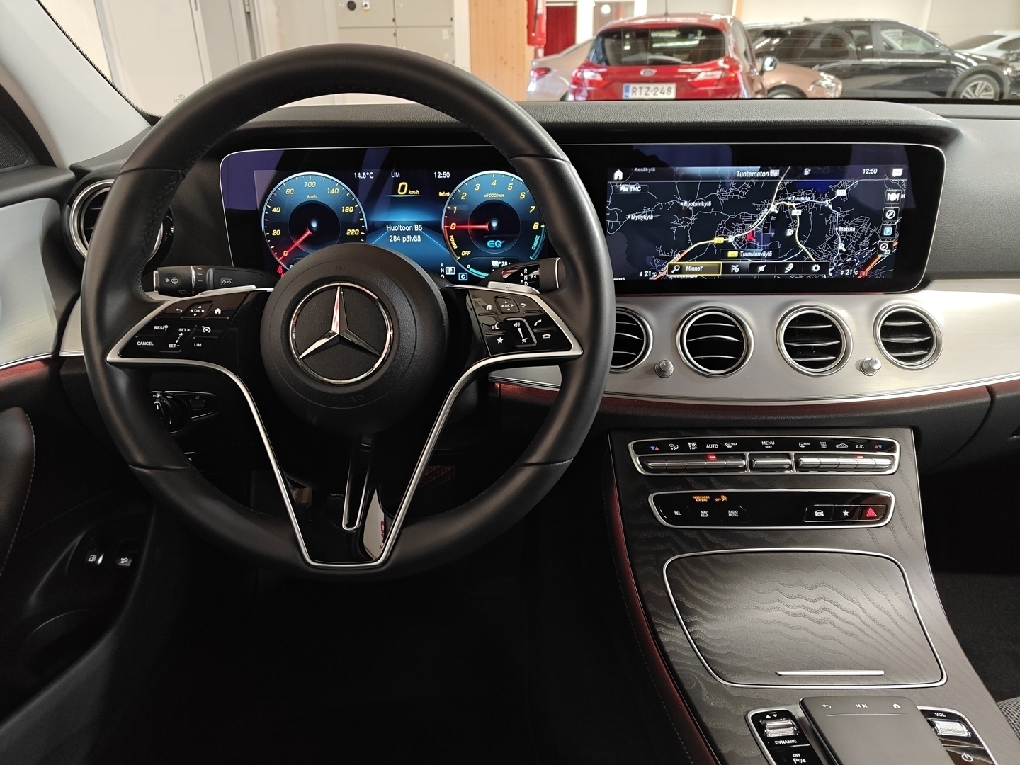 MERCEDES-BENZ E 13