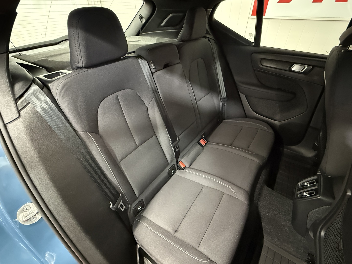 VOLVO XC40 2023