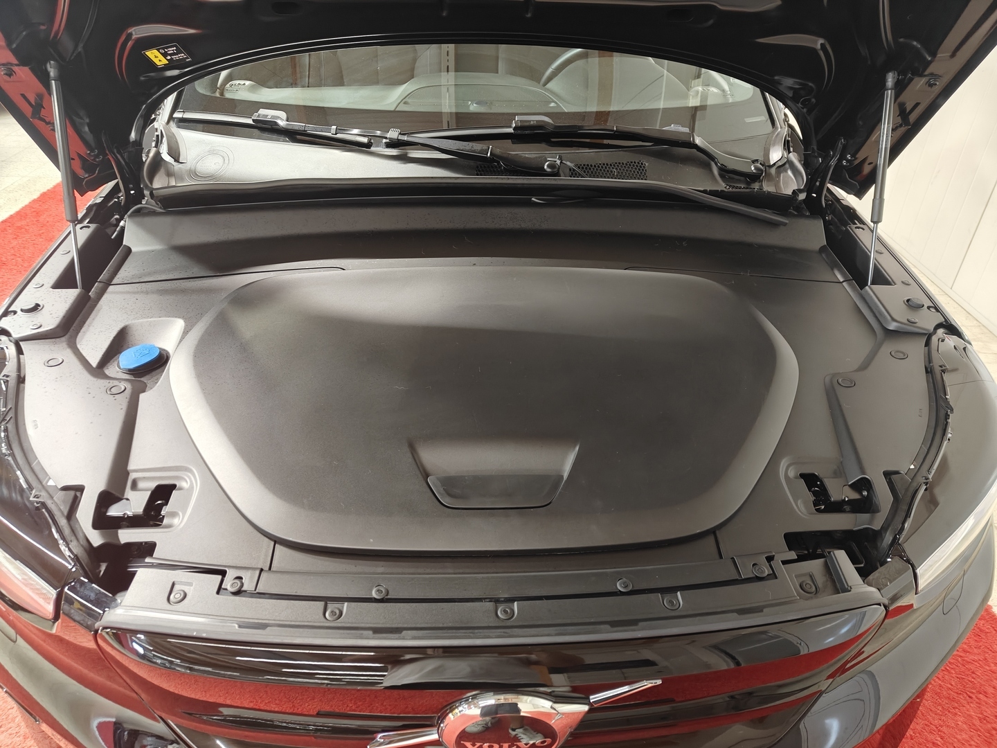 VOLVO XC40 2023