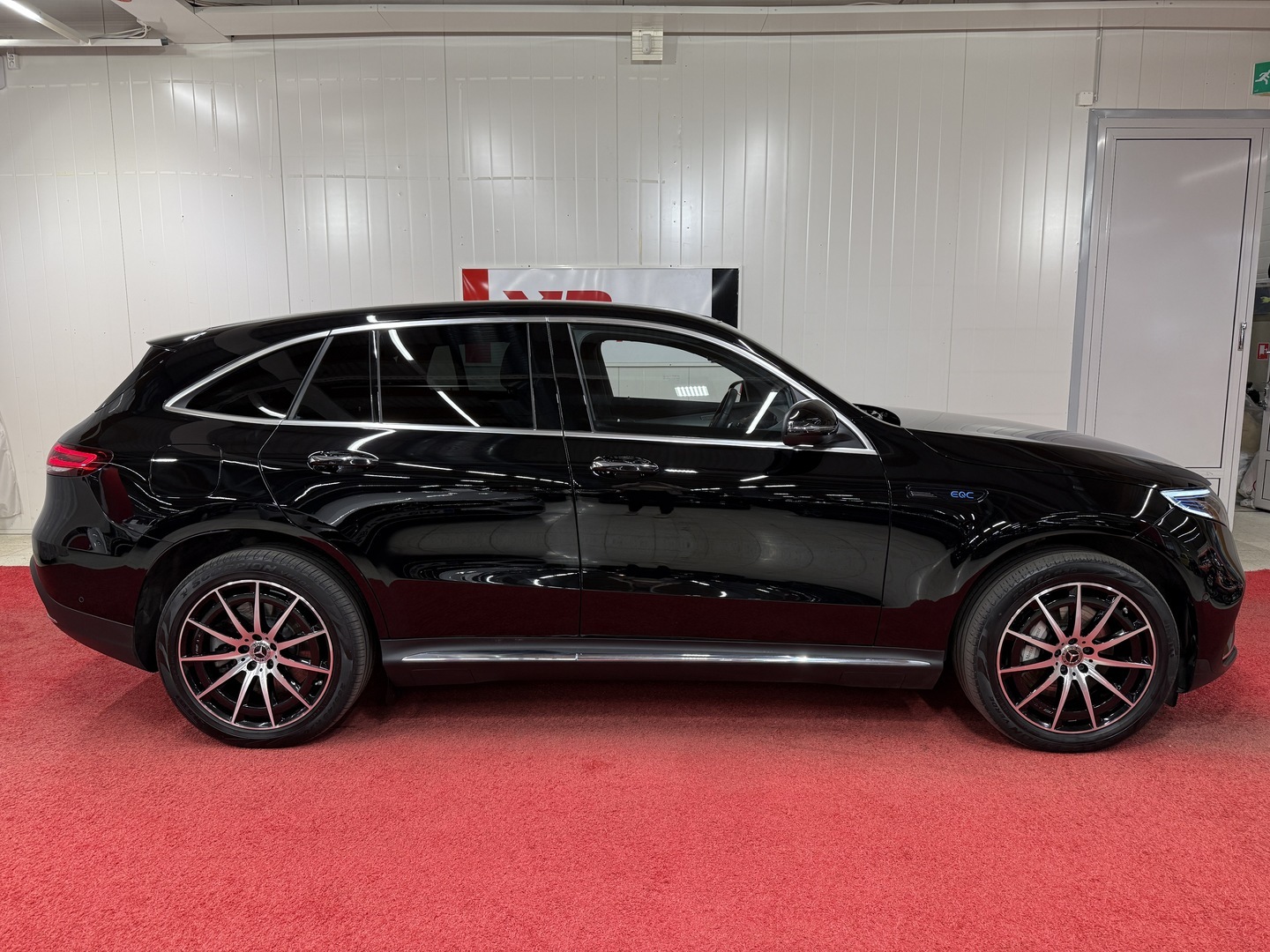 MERCEDES-BENZ EQC 2023