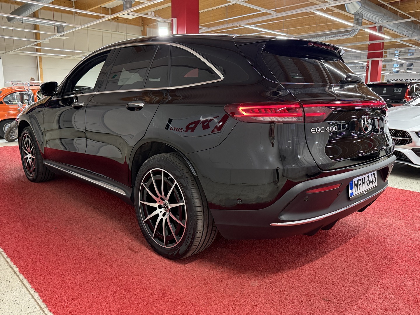 MERCEDES-BENZ EQC 2023