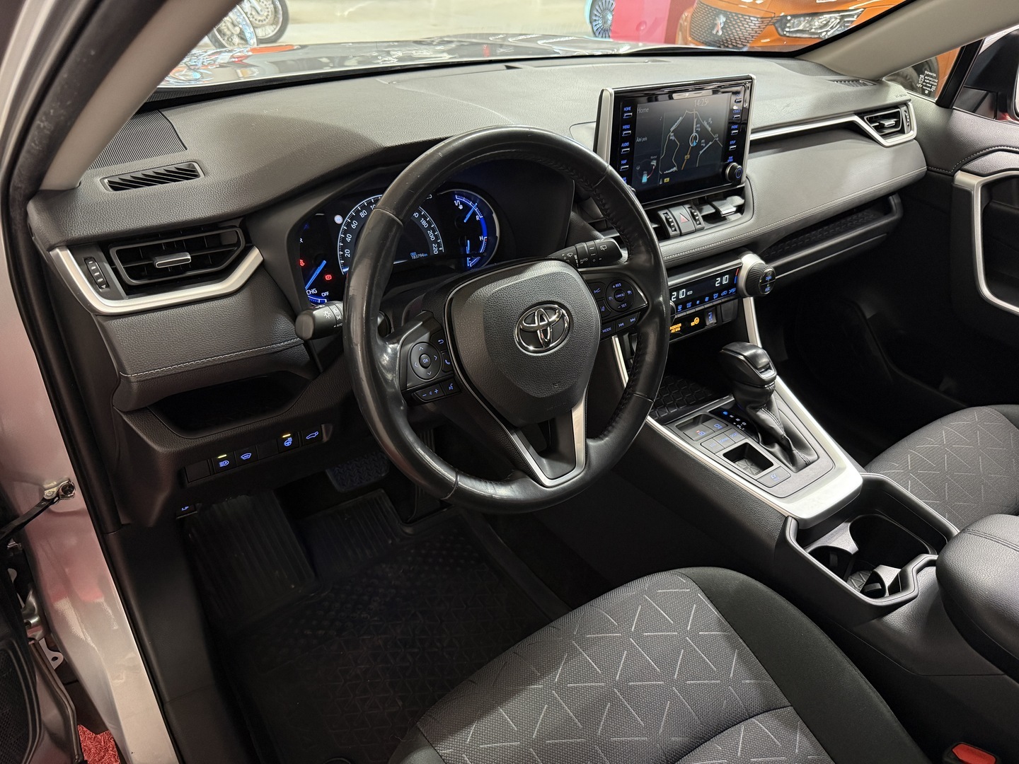 TOYOTA RAV4 2019