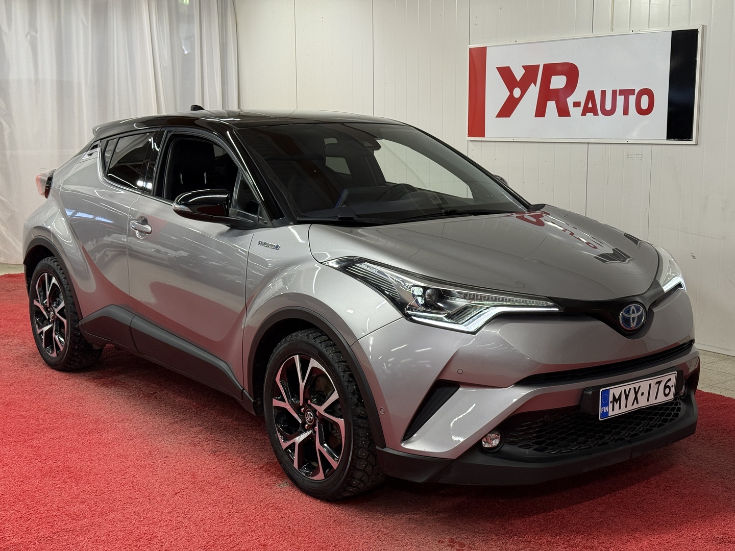 TOYOTA C-HR 2017