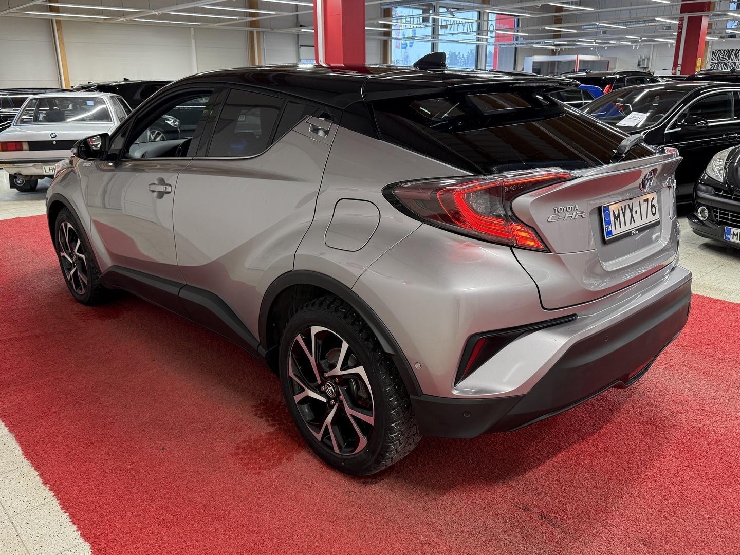 TOYOTA C-HR 2017