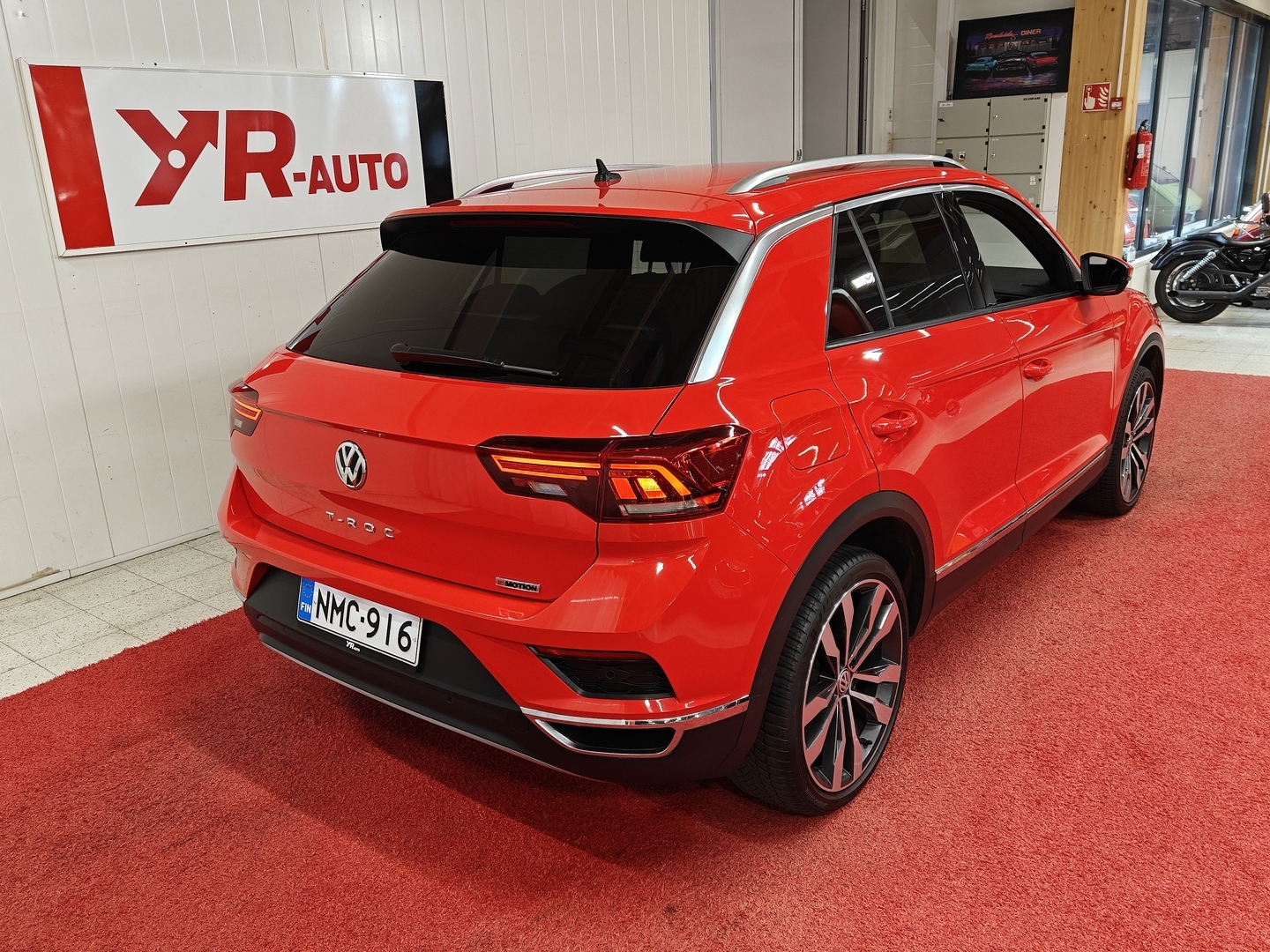 VOLKSWAGEN T-Roc 3