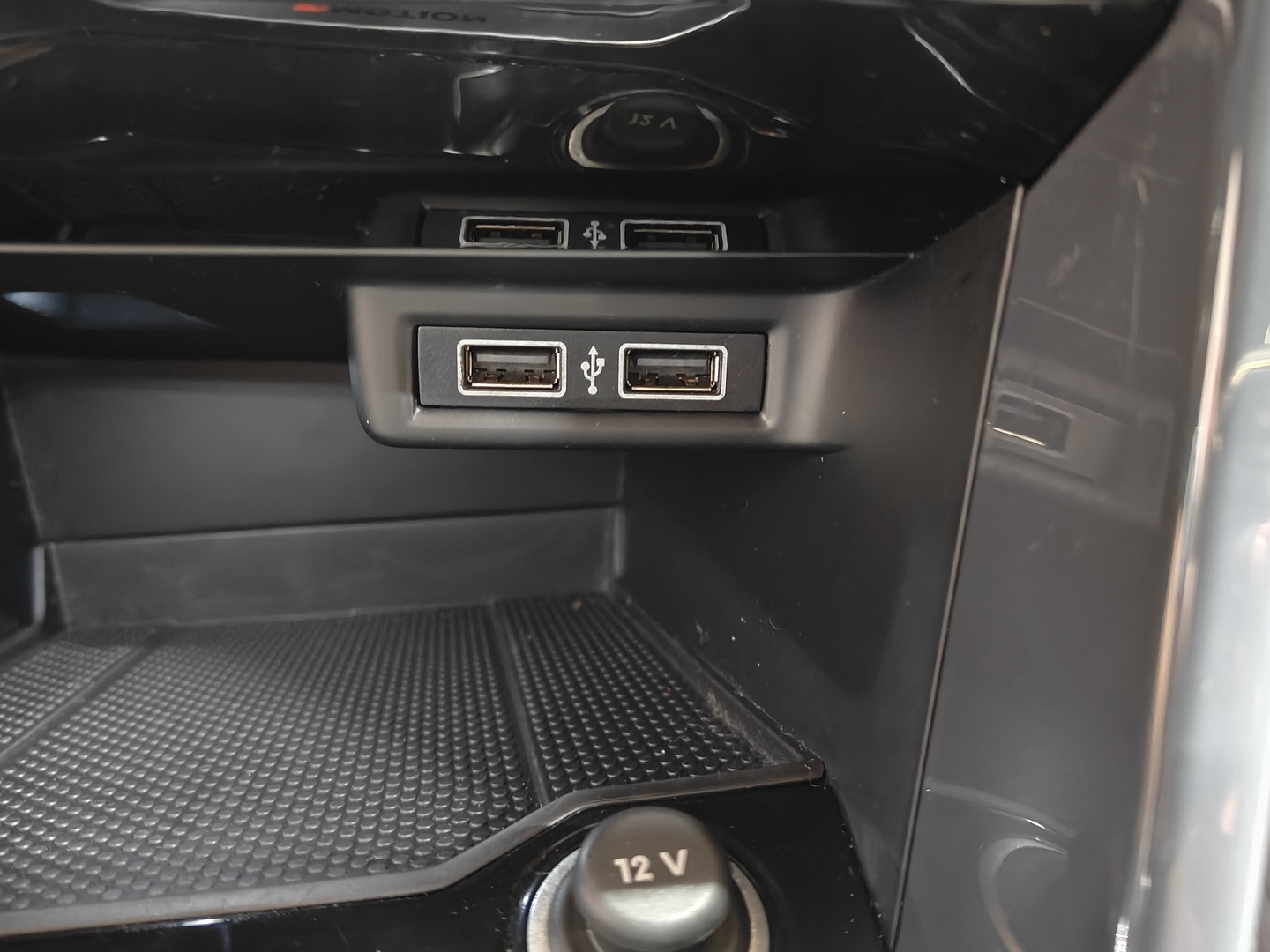 VOLKSWAGEN T-Roc 30