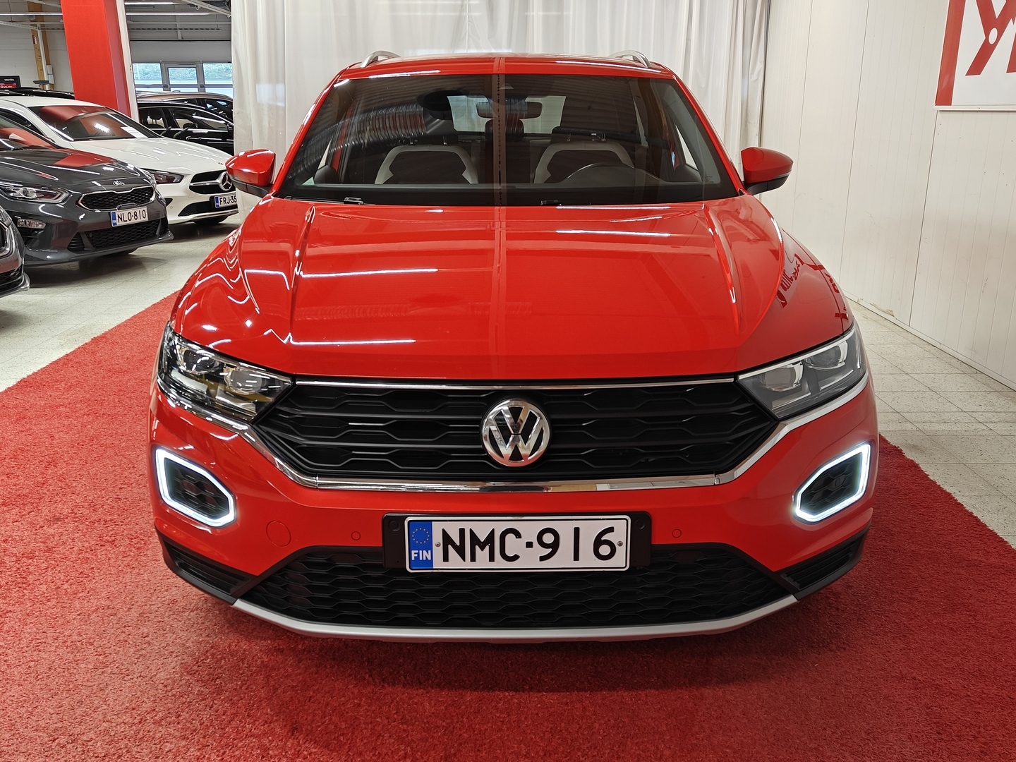 VOLKSWAGEN T-Roc 9