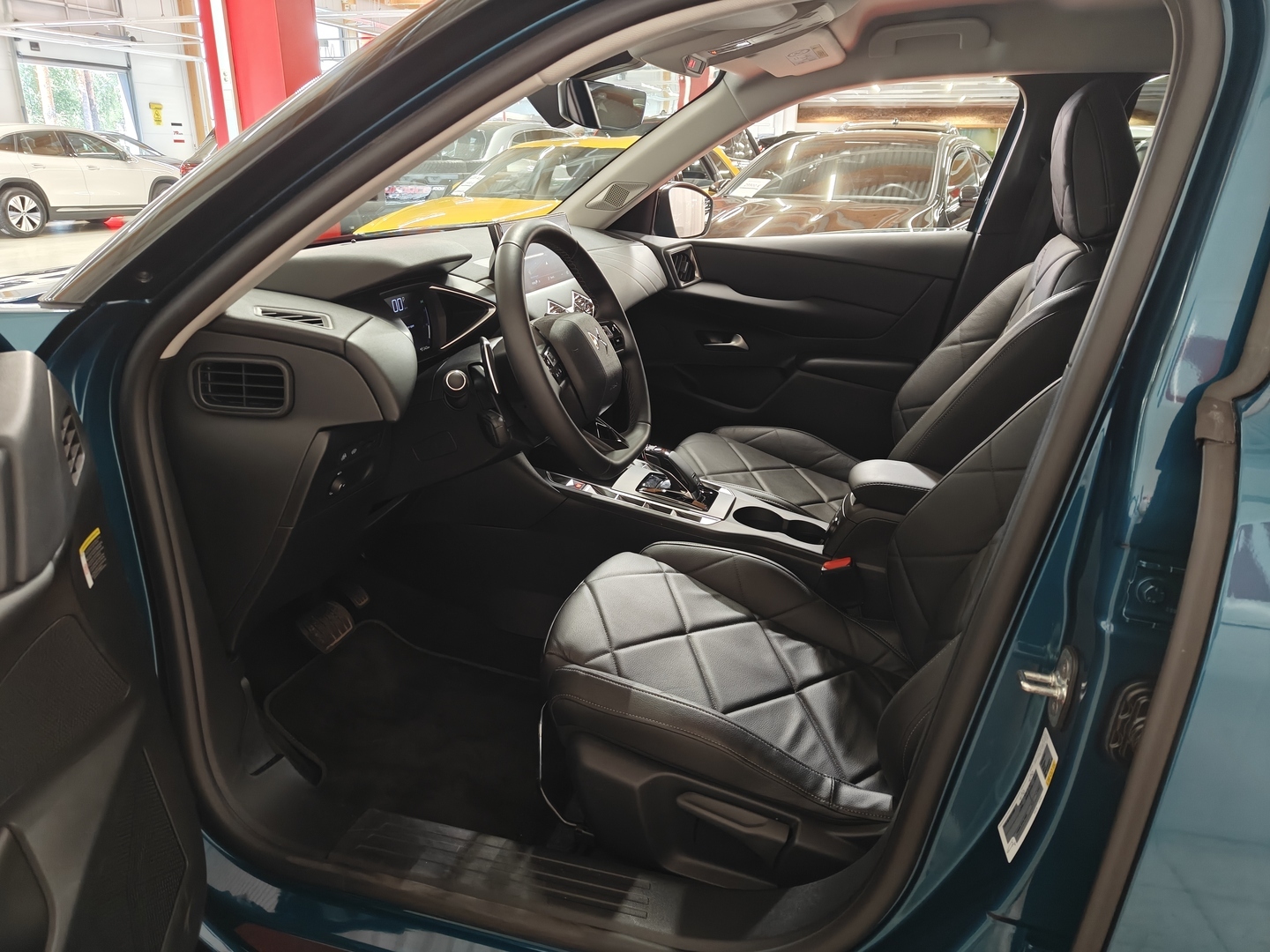 DS 3 Crossback 12