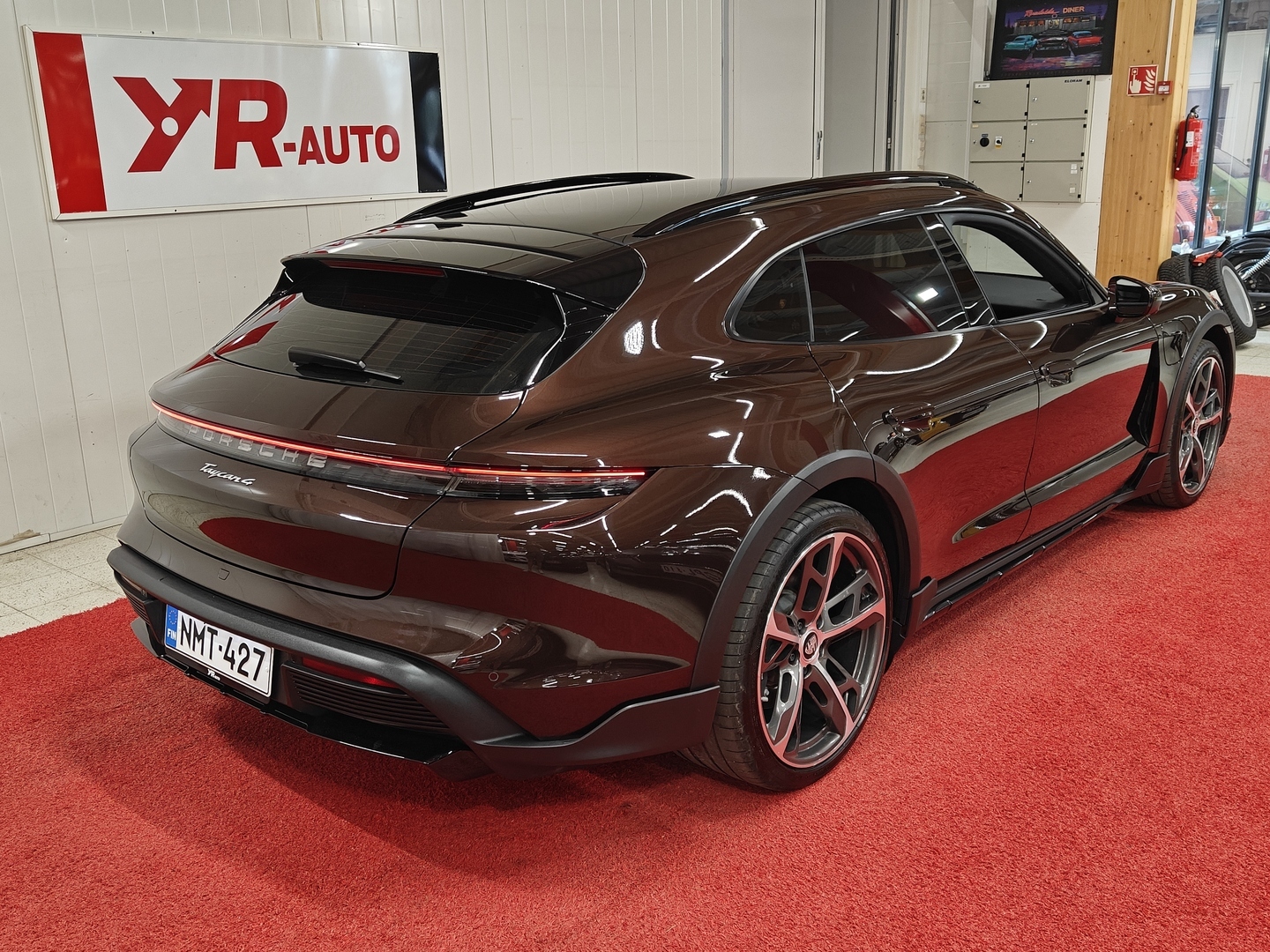 PORSCHE Taycan 2023