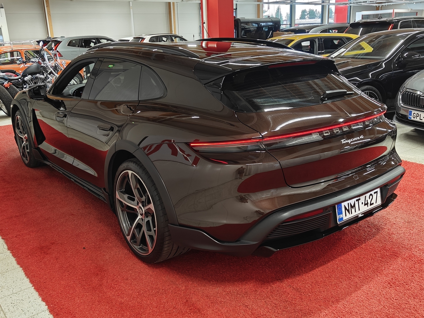 PORSCHE Taycan 2023