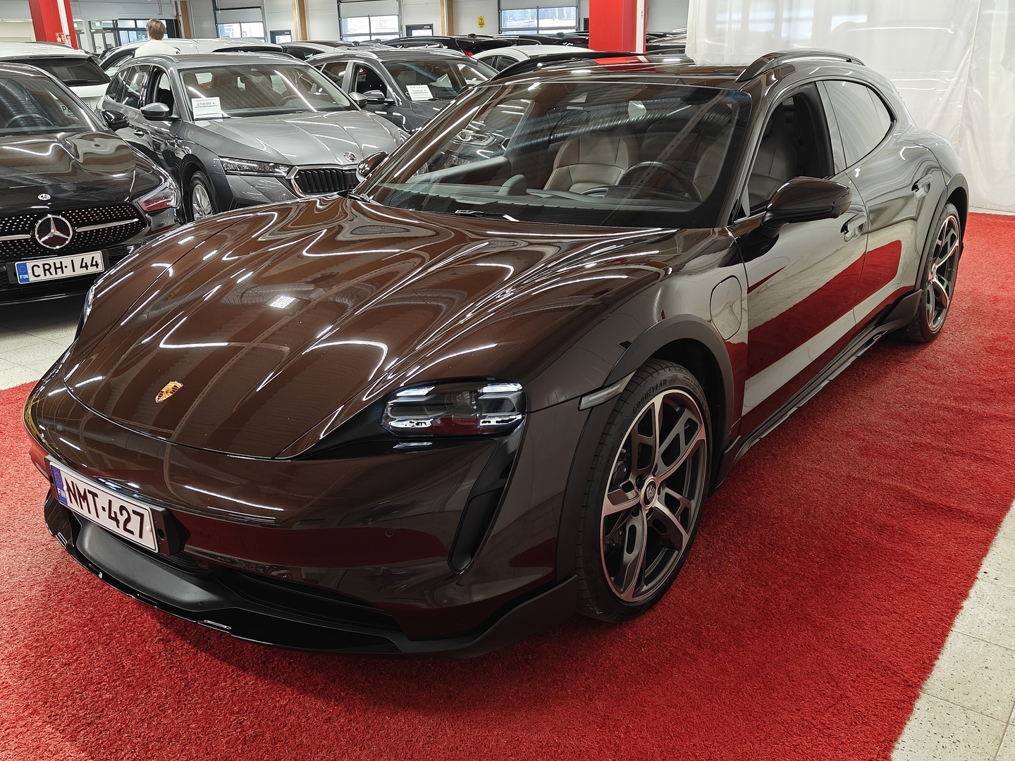 PORSCHE Taycan 2023