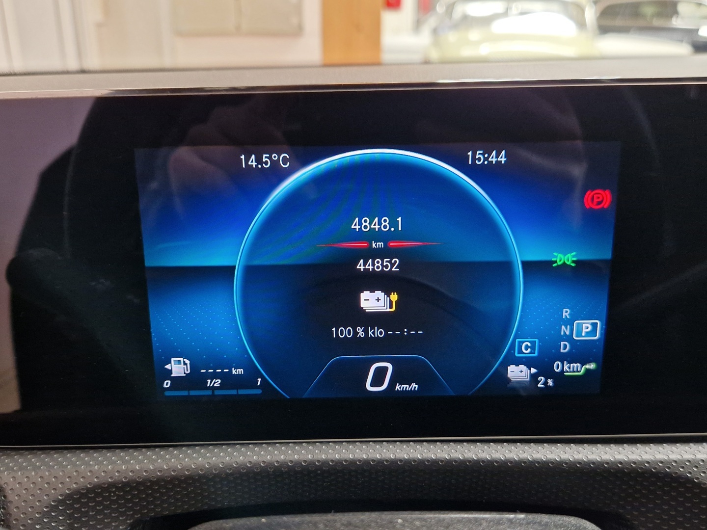 MERCEDES-BENZ A 2023